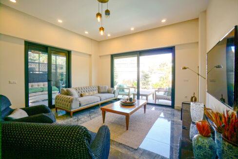 GUMUSLUK UGUR'UN EV-13