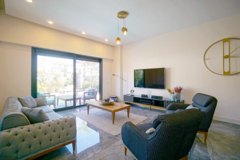 GUMUSLUK UGUR'UN EV-15