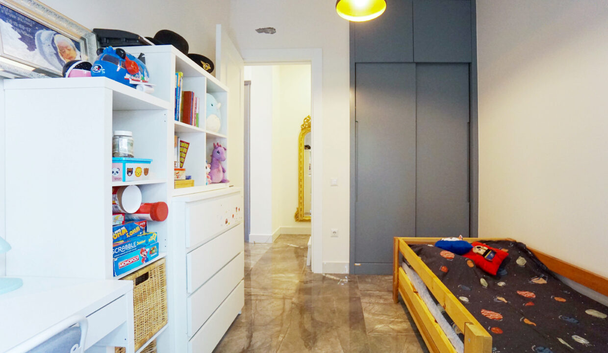 GUMUSLUK UGUR'UN EV-19