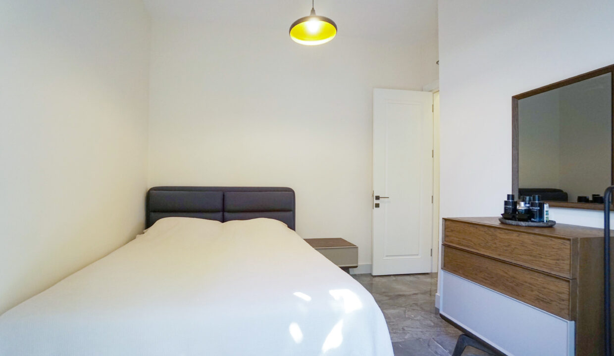 GUMUSLUK UGUR'UN EV-23