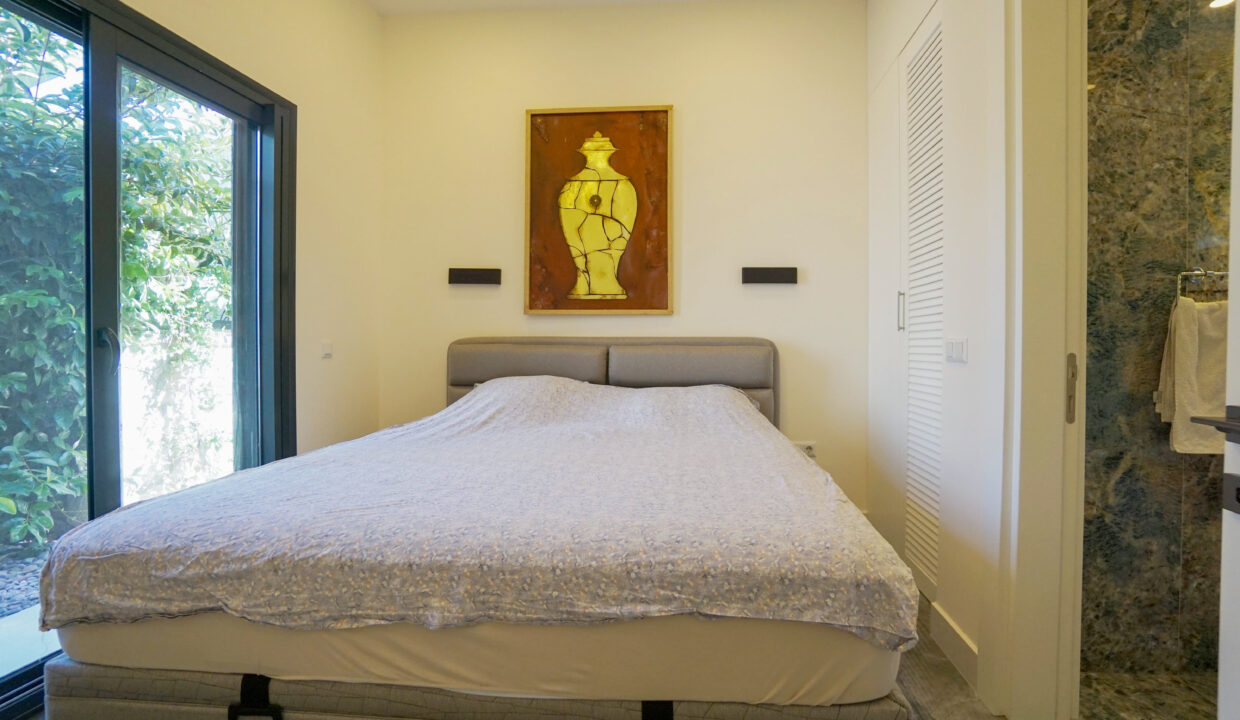 GUMUSLUK UGUR'UN EV-29