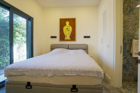 GUMUSLUK UGUR'UN EV-29